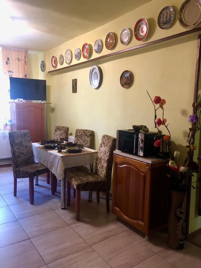 La Symo Apartament Straja Lupeni Lupeni  Екстер'єр фото