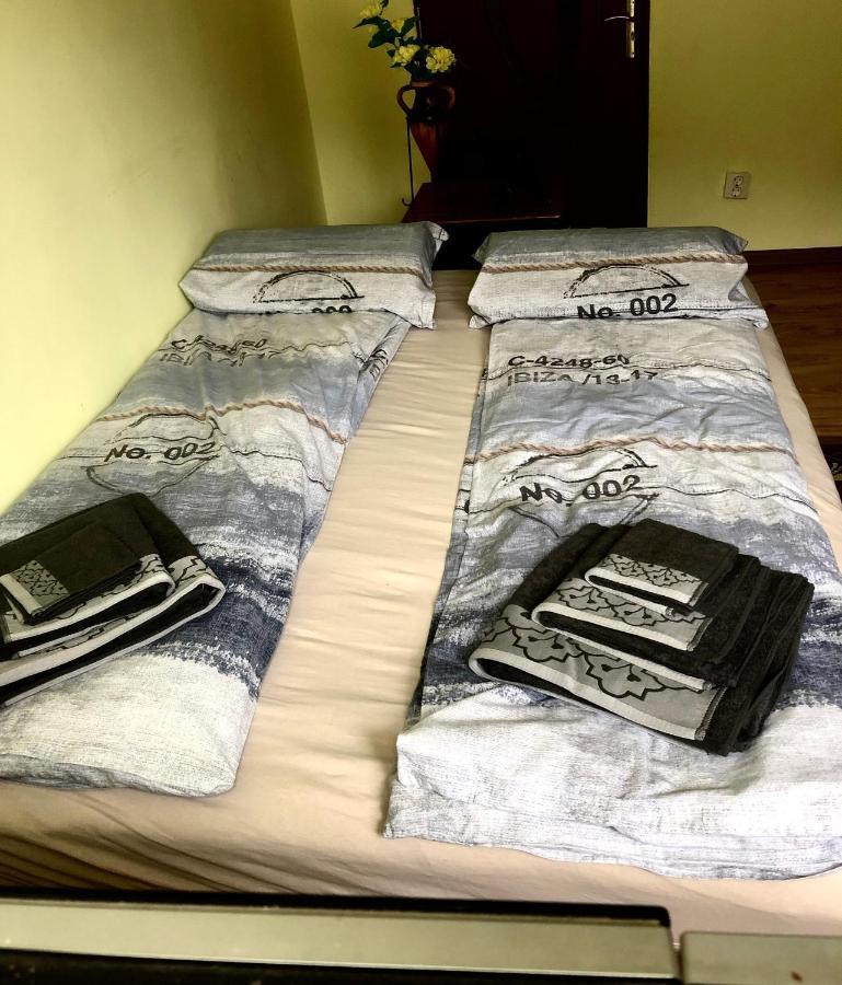 La Symo Apartament Straja Lupeni Lupeni  Екстер'єр фото
